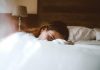 Tri načina kako ponovno zaspati ako se svaki dan probudite prije alarma