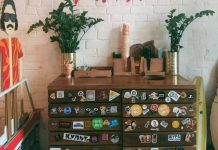 Kako ukloniti naljepnice s drvenog namještaja