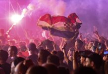 Kad mladost zapjeva: Nije nas ostavio Bog